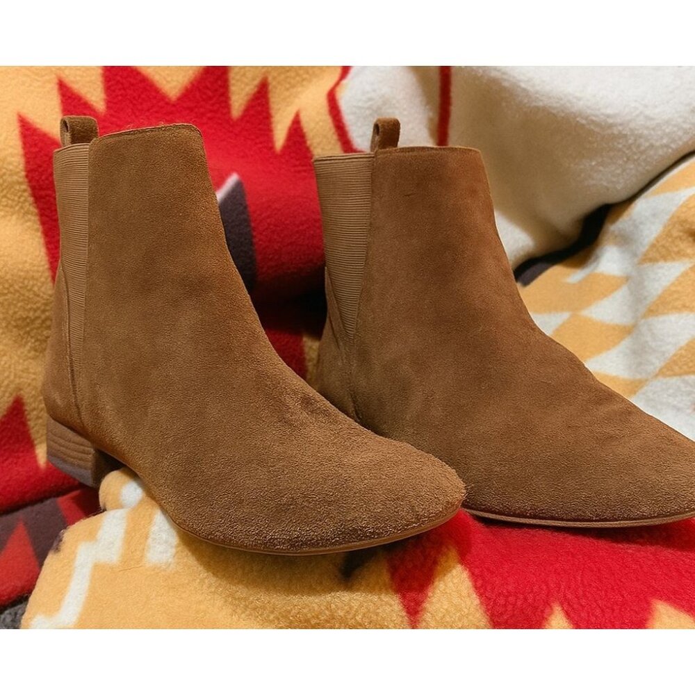 Lucky Brand Caramel Suede Chelsea Boots - Low Slip On Ankle Style